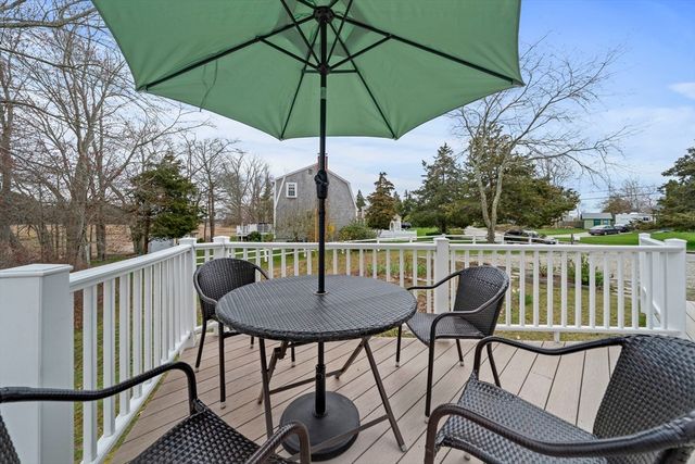 5 Carpenter Ln, Marshfield, MA 02050
