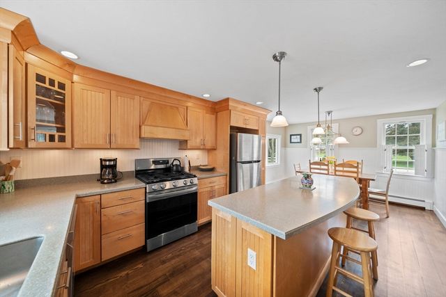 5 Carpenter Ln, Marshfield, MA 02050