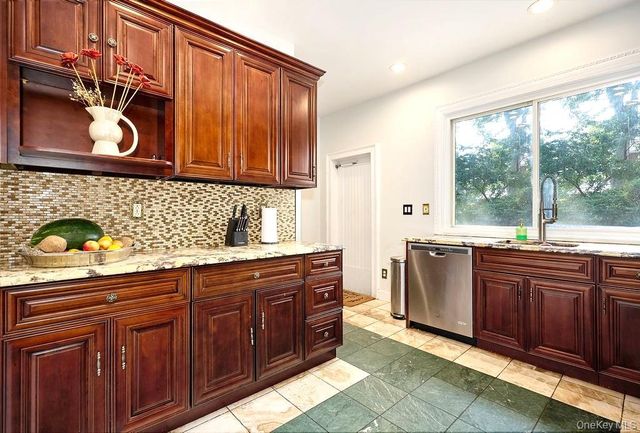 70 Frederick Place, Mount Vernon, NY 10552