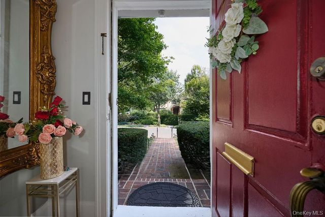 70 Frederick Place, Mount Vernon, NY 10552