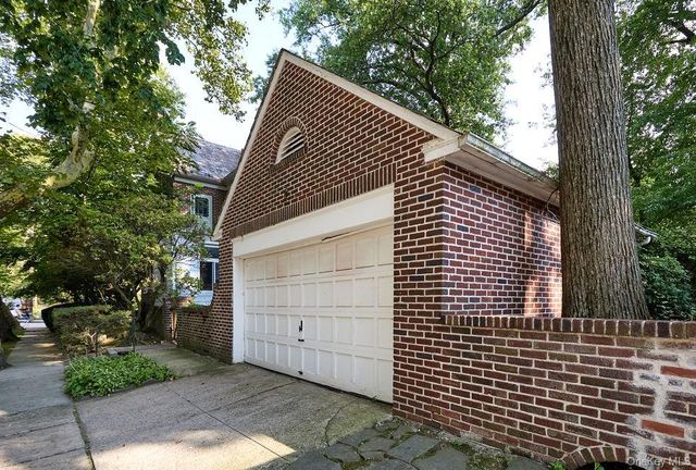 70 Frederick Place, Mount Vernon, NY 10552