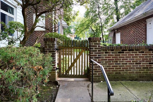 70 Frederick Place, Mount Vernon, NY 10552