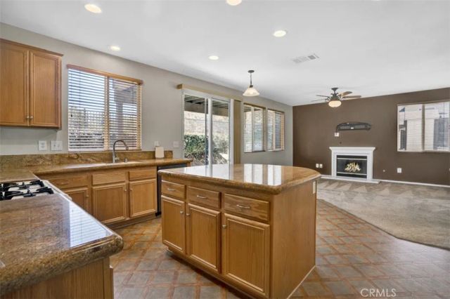 2411 Menlo Avenue, San Jacinto, CA 92583