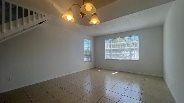 735 SW 148th Avenue 1702, Sunrise, FL 33325