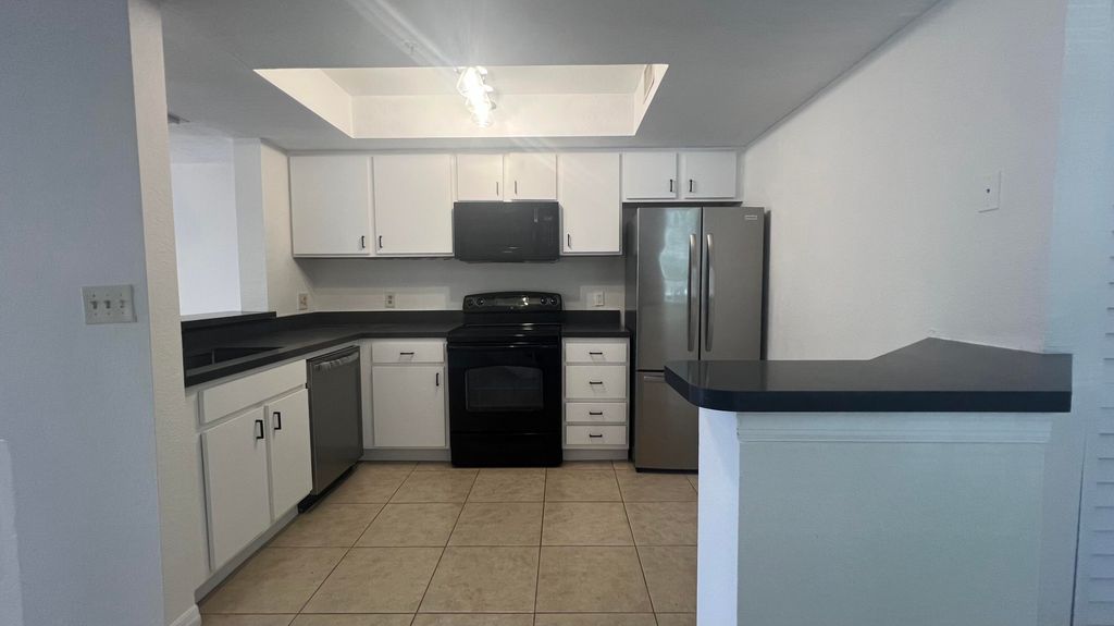 735 SW 148th Avenue 1702, Sunrise, FL 33325