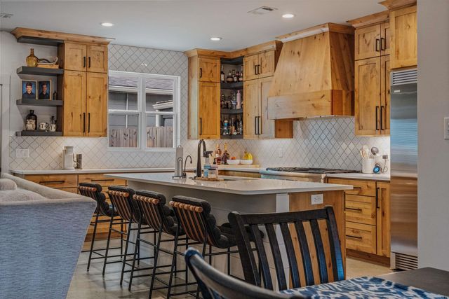 305 W Cross Street, Benton, AR 72015