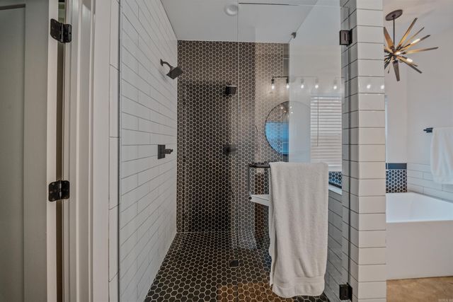 305 W Cross Street, Benton, AR 72015