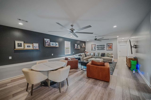 305 W Cross Street, Benton, AR 72015