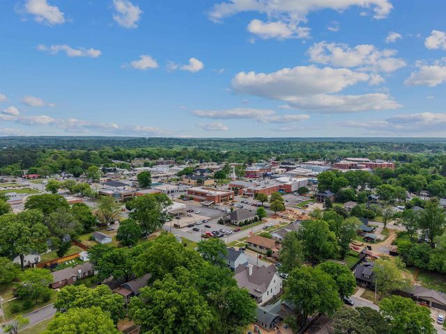 305 W Cross Street, Benton, AR 72015