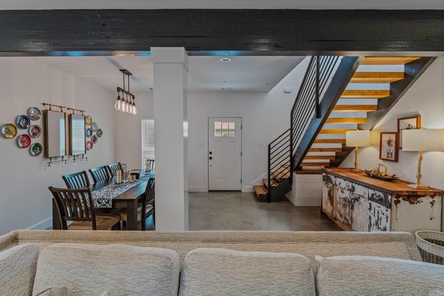 305 W Cross Street, Benton, AR 72015