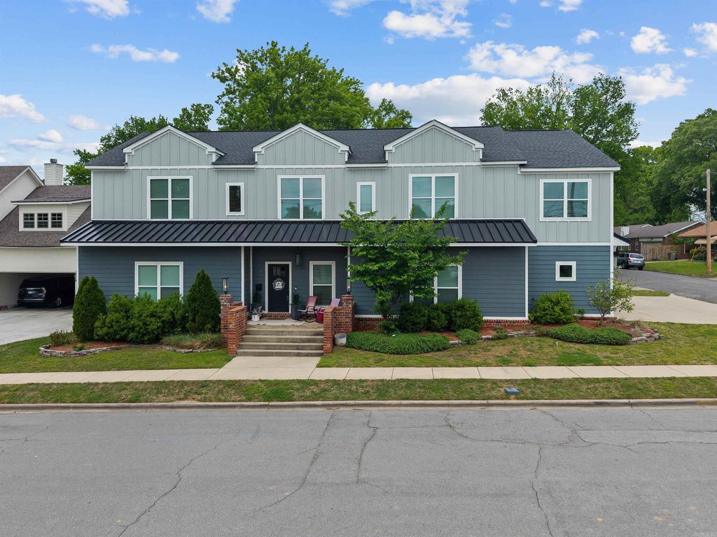 305 W Cross Street, Benton, AR 72015