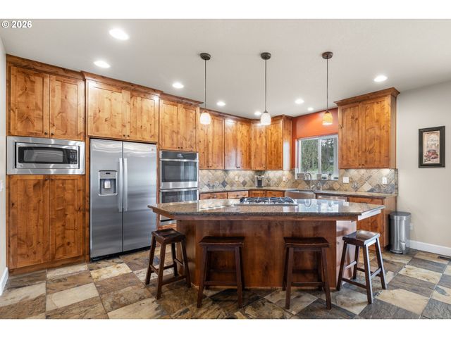 16302 S UNION MILLS Rd, Mulino, OR 97042