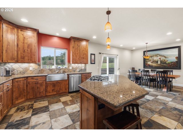 16302 S UNION MILLS Rd, Mulino, OR 97042