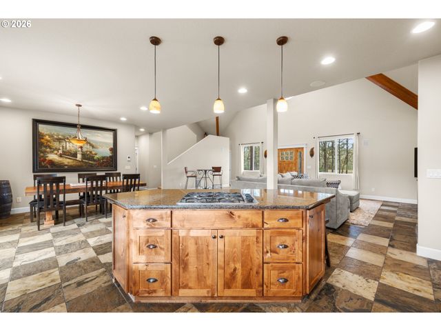 16302 S UNION MILLS Rd, Mulino, OR 97042