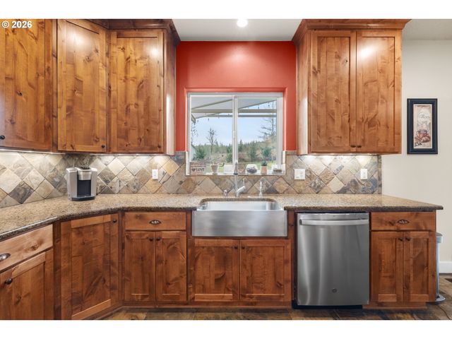 16302 S UNION MILLS Rd, Mulino, OR 97042