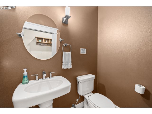 16302 S UNION MILLS Rd, Mulino, OR 97042