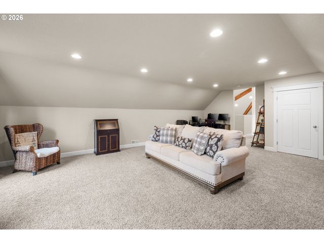 16302 S UNION MILLS Rd, Mulino, OR 97042