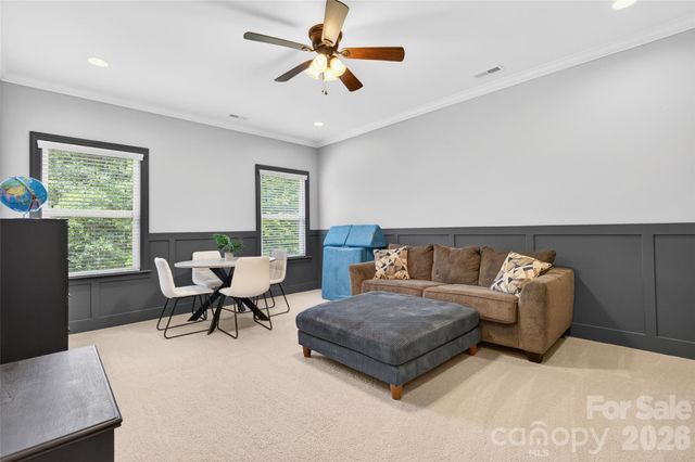 6410 Willow Farm Drive, Denver, NC 28037
