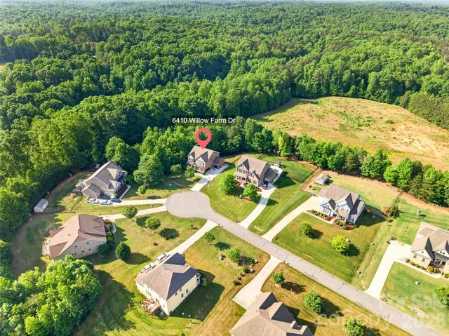 6410 Willow Farm Drive, Denver, NC 28037