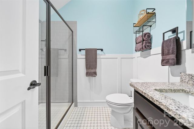 6410 Willow Farm Drive, Denver, NC 28037