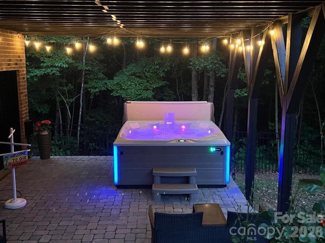 6410 Willow Farm Drive, Denver, NC 28037