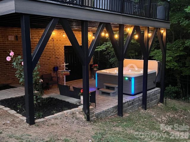 6410 Willow Farm Drive, Denver, NC 28037