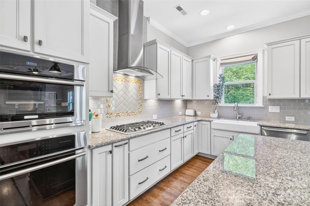 6410 Willow Farm Drive, Denver, NC 28037