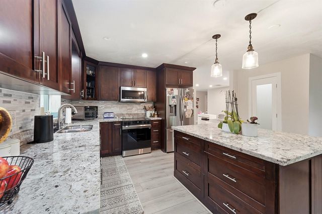 11700 NW 27th Street, Plantation, FL 33323