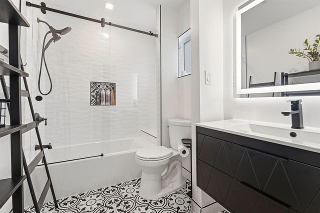 11700 NW 27th Street, Plantation, FL 33323