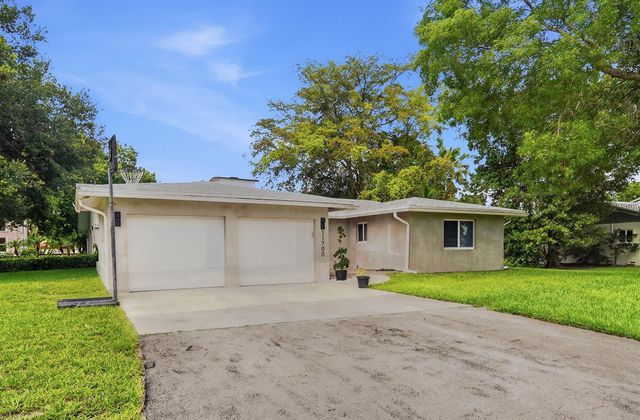 11700 NW 27th Street, Plantation, FL 33323