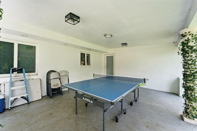 11700 NW 27th Street, Plantation, FL 33323