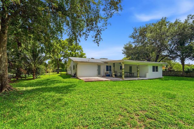 11700 NW 27th Street, Plantation, FL 33323