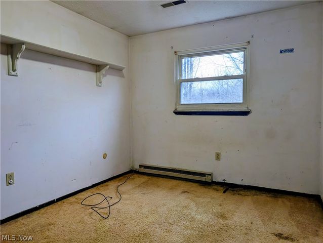 205 Oakwood Lane, Seville, OH 44273