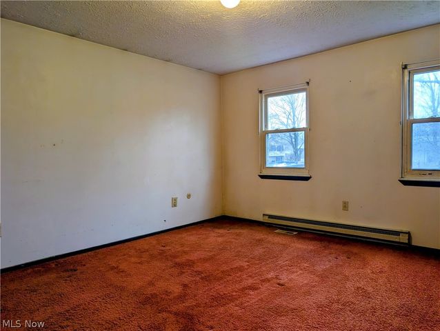 205 Oakwood Lane, Seville, OH 44273