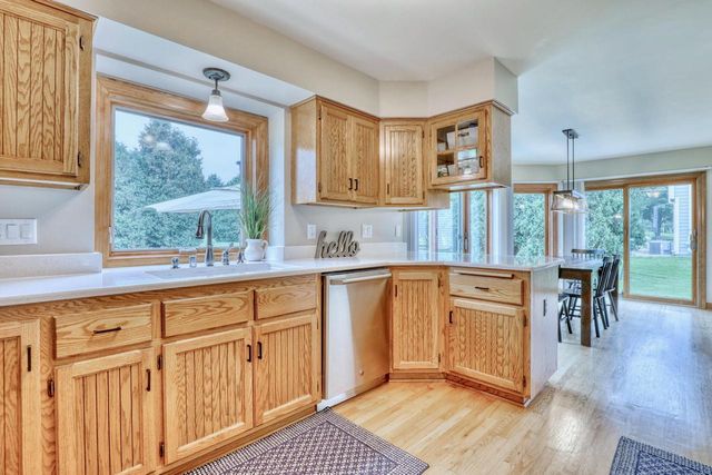 W241N5923 Goldencrest COURT, Sussex, WI 53089