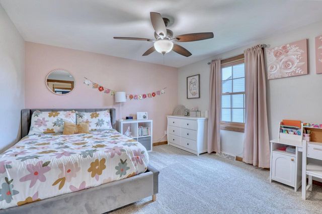 W241N5923 Goldencrest COURT, Sussex, WI 53089