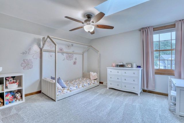 W241N5923 Goldencrest COURT, Sussex, WI 53089