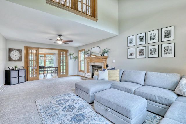 W241N5923 Goldencrest COURT, Sussex, WI 53089