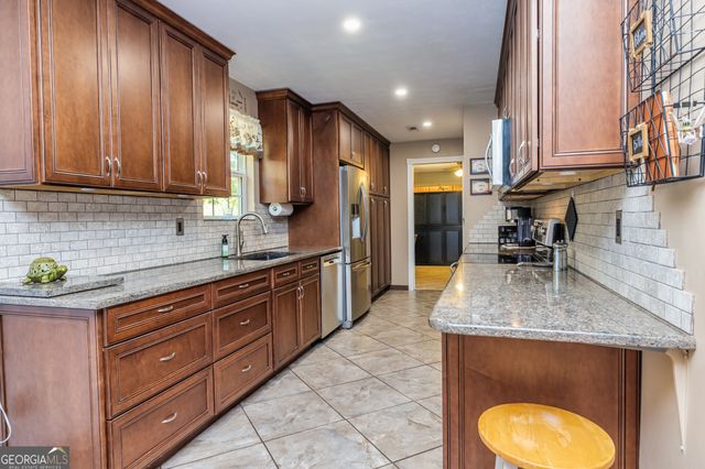 175 Joe Brown Road, Newnan, GA 30263