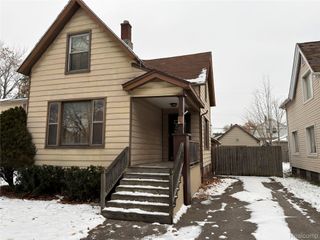 24 W James Street, River Rouge, MI 48218