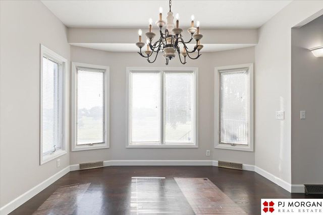 9930 S 172nd Circle, Omaha, NE 68136