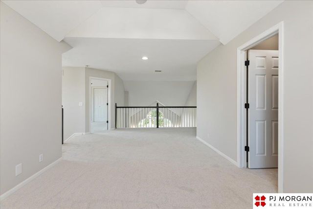 9930 S 172nd Circle, Omaha, NE 68136