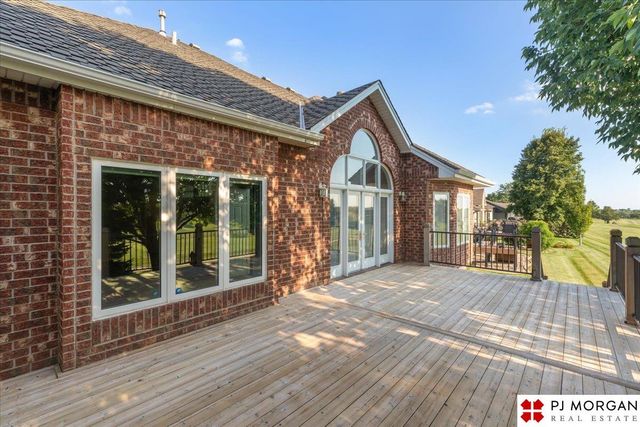 9930 S 172nd Circle, Omaha, NE 68136