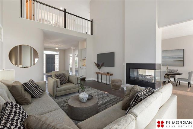 9930 S 172nd Circle, Omaha, NE 68136