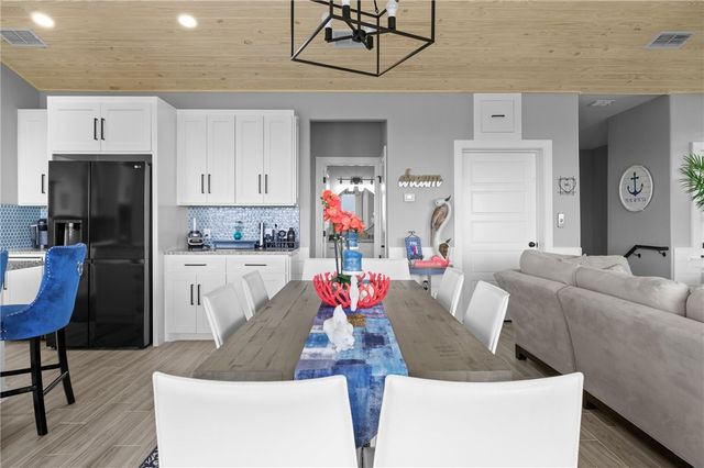 3087 S 11th St 500, Port Aransas, TX 78373
