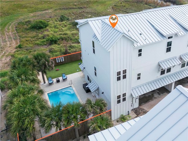 3087 S 11th St 500, Port Aransas, TX 78373