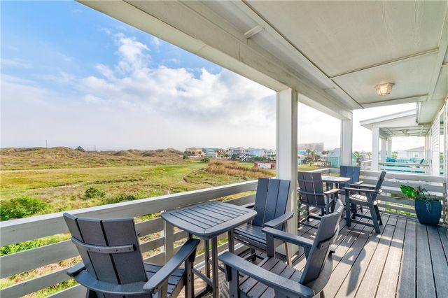 3087 S 11th St 500, Port Aransas, TX 78373