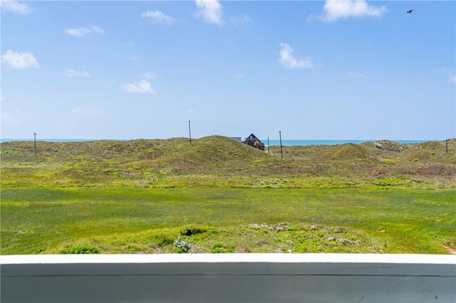 3087 S 11th St 500, Port Aransas, TX 78373