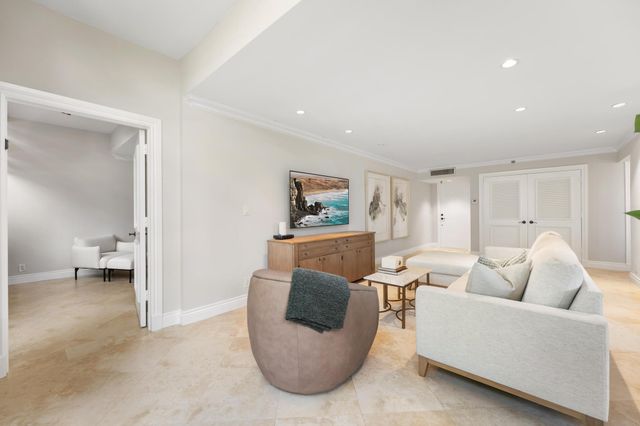 6895 Willow Wood Drive 1011, Boca Raton, FL 33434