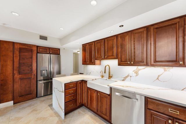 6895 Willow Wood Drive 1011, Boca Raton, FL 33434